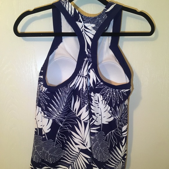 *NWT* Jantzen Sport Tank - Picture 3 of 5